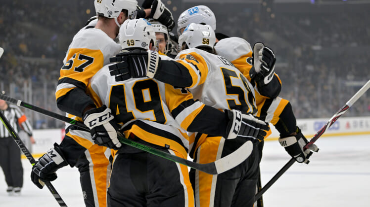 NHL: Pittsburgh Penguins at Los Angeles Kings