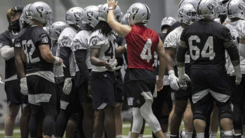 Las Vegas Raiders training camp Darren waller