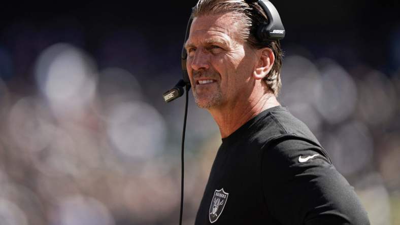 Raiders offense Greg Olson