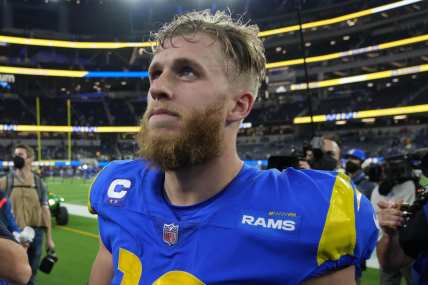 Cooper Kupp pays tribute to Kobe at Rams' Super Bowl parade