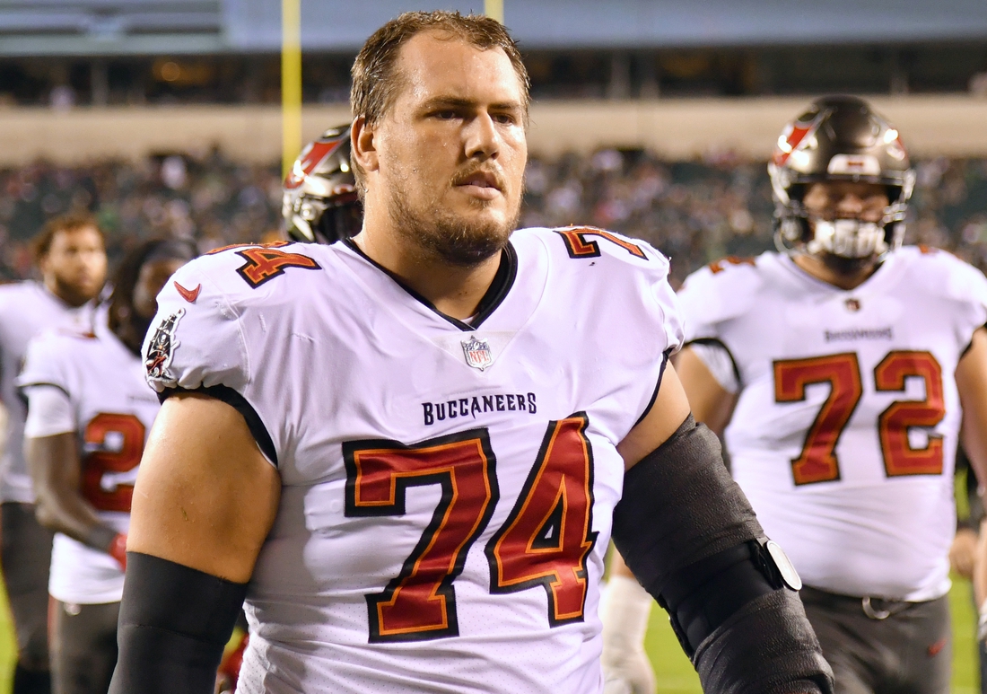 Oct 14, 2021; Philadelphia, Pennsylvania, USA; Tampa Bay Buccaneers guard Ali Marpet (74) against the Philadelphia Eagles at Lincoln Financial Field. Mandatory Credit: Eric Hartline-USA TODAY Sports