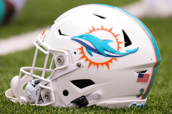 Miami Dolphins hire Sam Madison as assitant coach