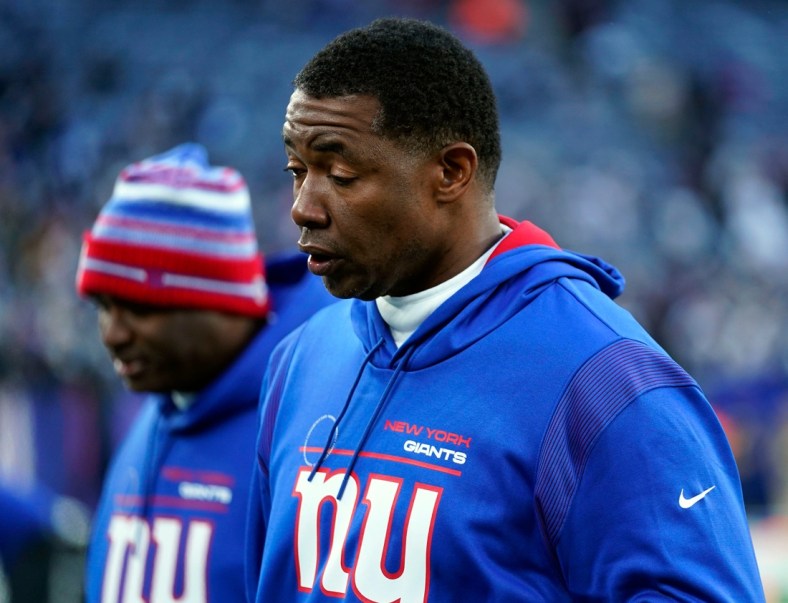 New York Giants defensive coordinator Patrick Graham walks off the field after the Giants lose to the Dallas Cowboys, 21-6, on Sunday, Dec. 19, 2021, in East Rutherford.

Nyg Vs Dal