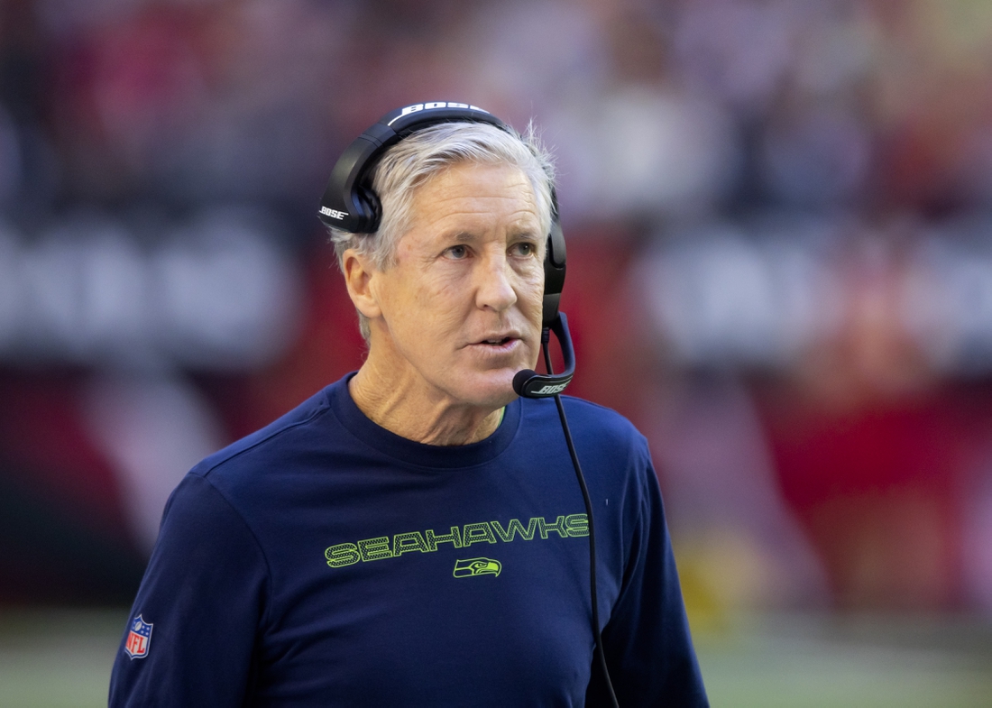 Jan 9, 2022; Glendale, Arizona, USA; Seattle Seahawks head coach Pete Carroll against the Arizona Cardinals at State Farm Stadium. Mandatory Credit: Mark J. Rebilas-USA TODAY Sports