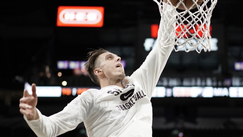 Feb 3, 2022; San Antonio, Texas, USA; San Antonio Spurs forward Zach Collins (23) dunks before the game against the Miami Heat at AT&T Center. Mandatory Credit: Scott Wachter-USA TODAY Sports