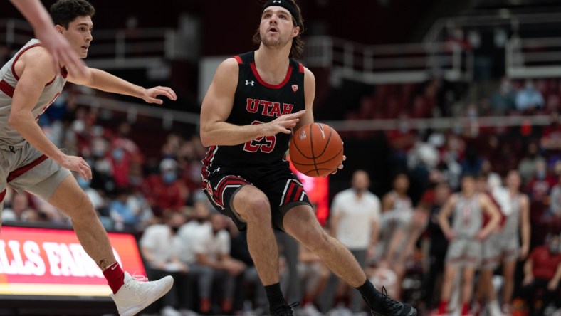 Feb 17, 2022; Stanford, California, USA; Utah Utes guard Rollie Worster (25) prepares to shoot the ball during the second half against the Stanford Cardinal at Maples Pavilion. Mandatory Credit: Stan Szeto-USA TODAY Sports