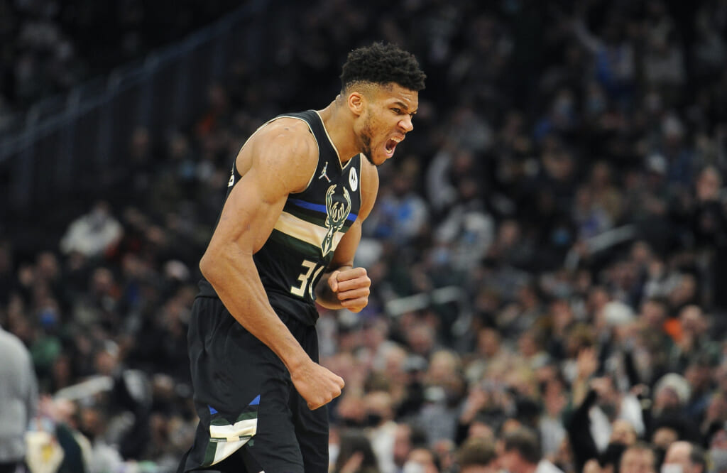Charles Oakley blasts Giannis Antetokounmpo, says MVP would be bench player  in 1980s