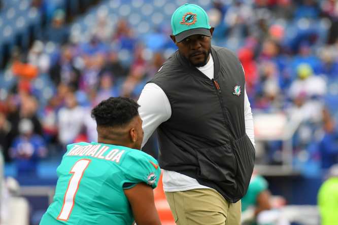 Brian Flores says he has a good relationship with Dolphins QB Tua