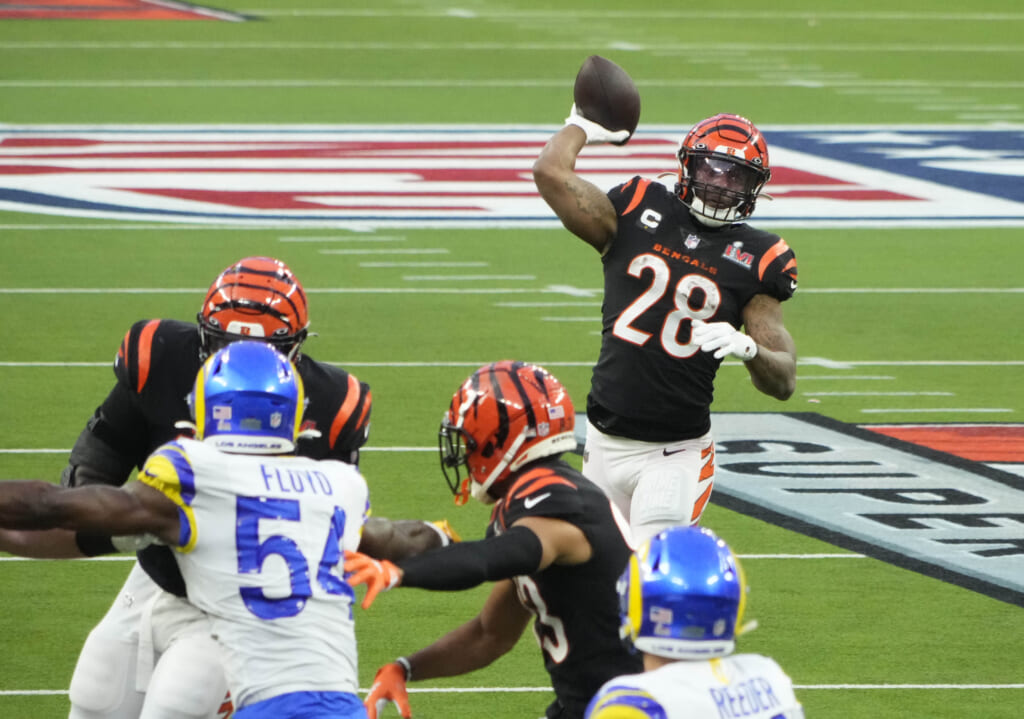 WATCH: Joe Mixon Tosses TD To Tee Higgins In Super Bowl LVI