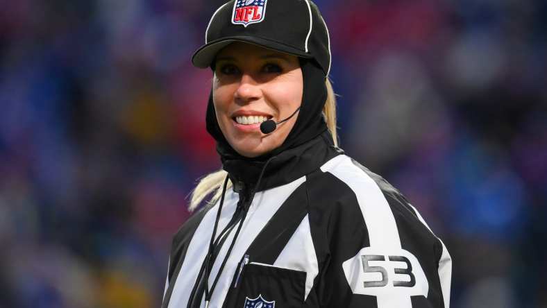 sarah thomas, nfl