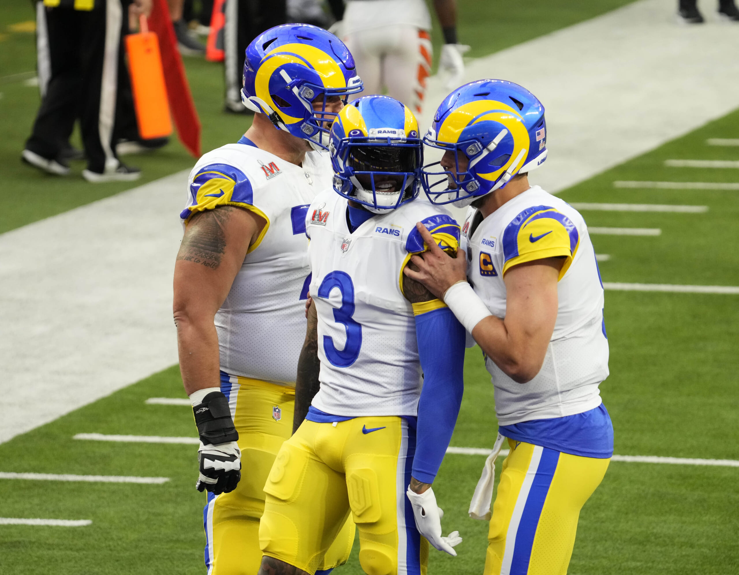 Super Bowl notebook: Rams receiver Beckham suffers knee injury