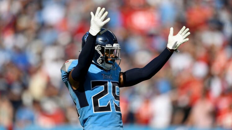 Tennessee Titans safety Dane Cruikshank (29) amps up the crowd during the fourth quarter at Nissan Stadium Sunday, Oct. 24, 2021 in Nashville, Tenn.Titans Chiefs 209