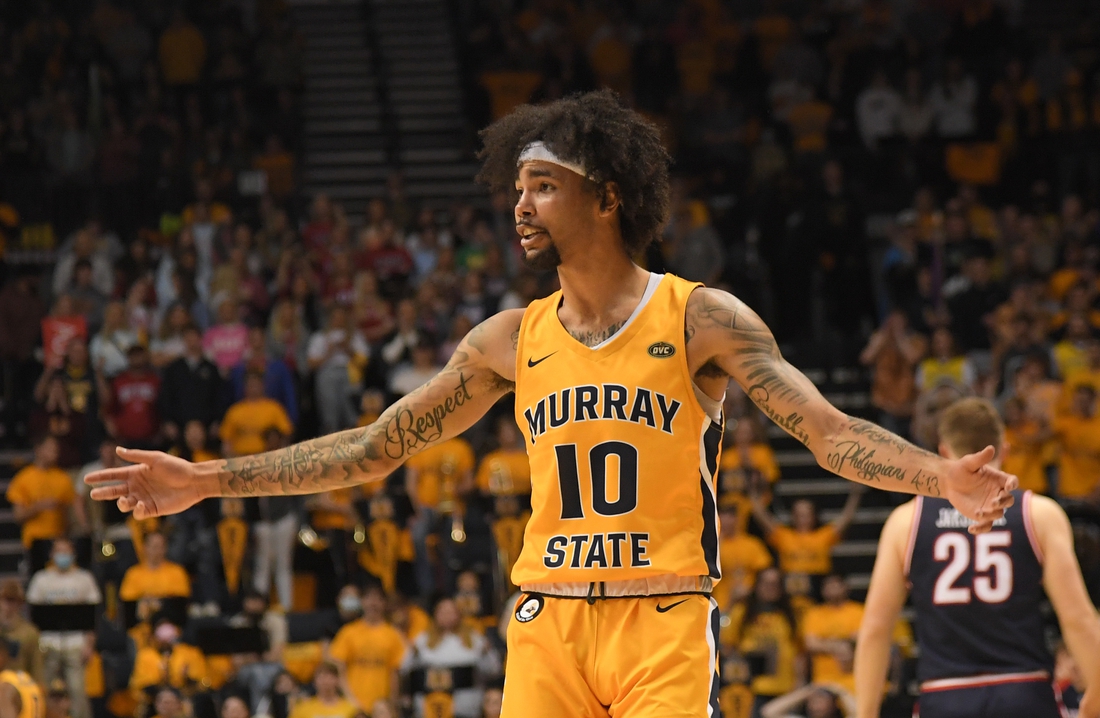 Feb 24, 2022; Murray, Kentucky, USA;  Murray State Racers guard Tevin Brown (10) against the Belmont Bruins during first half at CFSB Center. Mandatory Credit: Steve Roberts-USA TODAY Sports