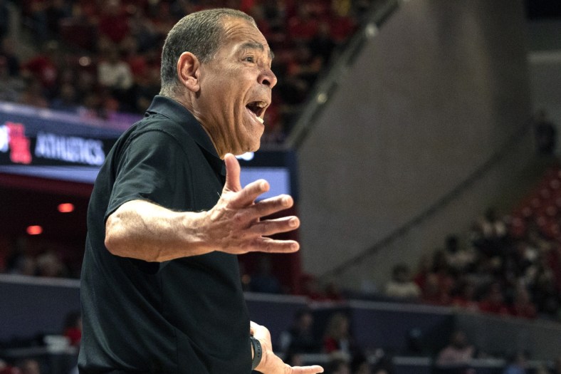Mar 3, 2022; Houston, Texas, USA;  Houston Cougars head coach Kelvin Sampson argues a call in the second half against the Temple Owls at Fertitta Center. Mandatory Credit: Thomas Shea-USA TODAY Sports