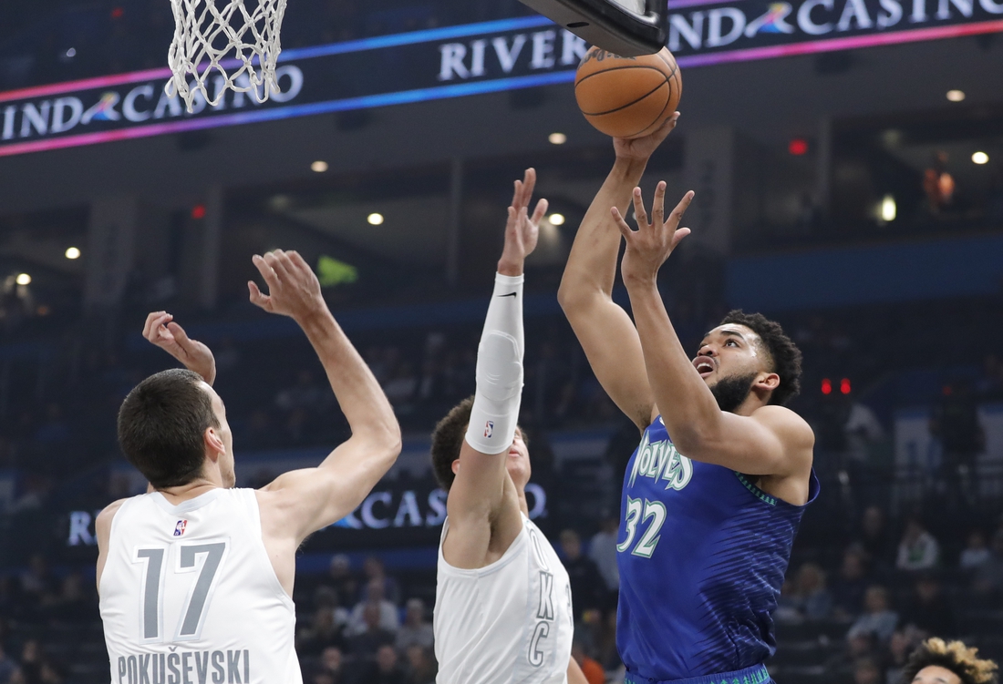 High-scoring first half propels Wolves to 37-point rout of Thunder