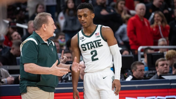Mar 10, 2022; Indianapolis, IN, USA; Michigan State Spartans head coach Tom Izzo talks with guard Tyson Walker (2) in the second half at Gainbridge Fieldhouse. Mandatory Credit: Trevor Ruszkowski-USA TODAY Sports