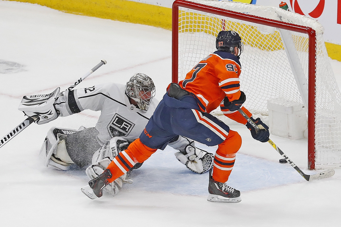 Connor's record-setting power-play goal leads Jets to 4-2 victory over  Lightning