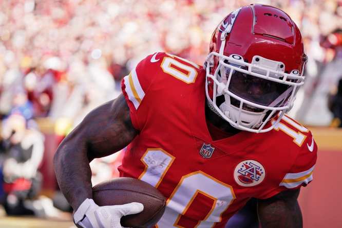 Kansas City Chiefs, Tyreek Hill reportedly working towards