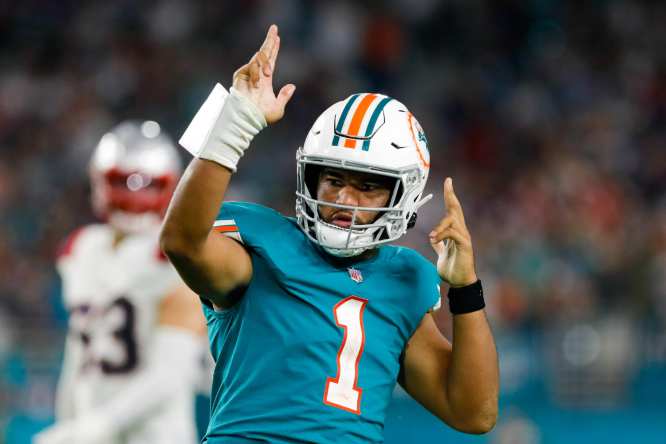 Miami Dolphins: 5 best value contracts on the 2021 roster