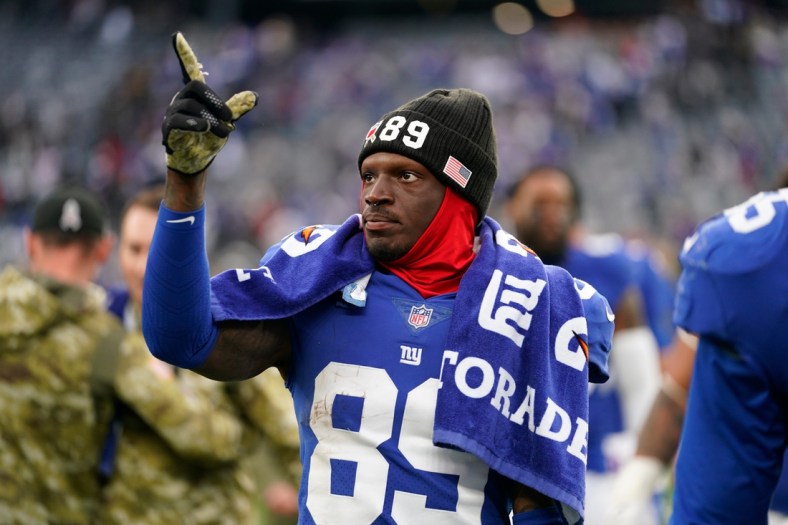 New York Giants wide receiver Kadarius Toney (89) points to the crowd after the Giants' 23-16 win over the Las Vegas Raiders at MetLife Stadium on Sunday, Nov. 7, 2021, in East Rutherford.

Nyg Vs Lvr