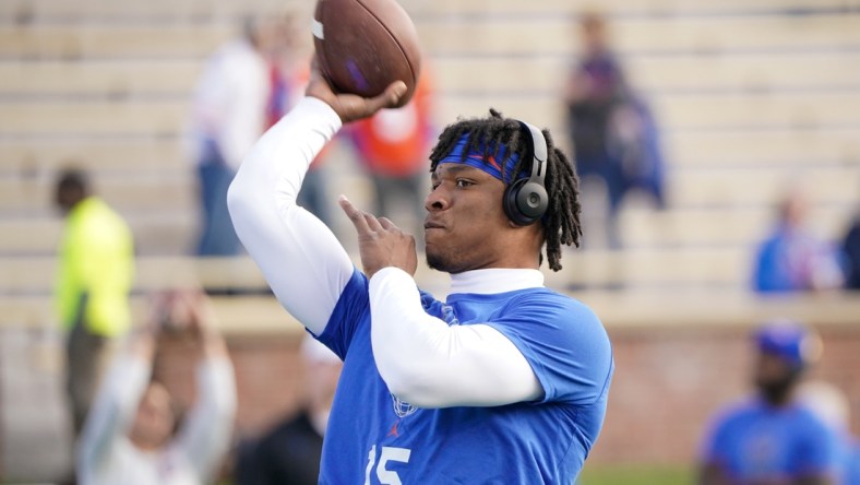 Nov 20, 2021; Columbia, Missouri, USA; Florida Gators quarterback Anthony Richardson (15) warms up against the Missouri Tigers before the game at Faurot Field at Memorial Stadium. Mandatory Credit: Denny Medley-USA TODAY Sports