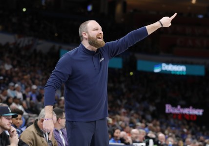 Mar 13, 2022; Oklahoma City, Oklahoma, USA; Memphis Grizzlies head coach Taylor Jenkins directs his team on a play against the Oklahoma City Thunder during the second half at Paycom Center. Memphis won 125-118. Mandatory Credit: Alonzo Adams-USA TODAY Sports