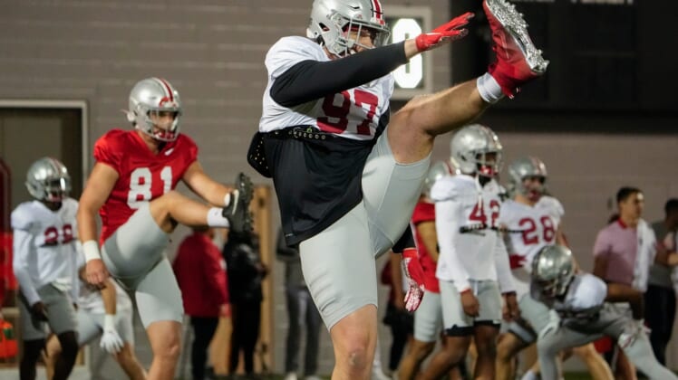Ohio State Buckeyes defensive lineman Noah Potter (97) stretches during a spring football practice at the Woody Hayes Athletics Center in Columbus on March 22, 2022.Ncaa Football Ohio State Spring Practice