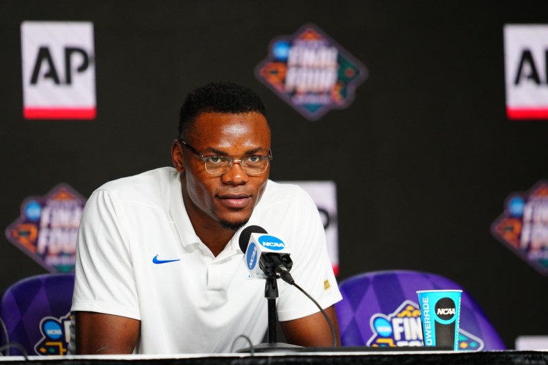 Apr 1, 2022; New Orleans, LA, USA; Kentucky Wildcats forward Oscar Tshiebwe (34) speaks after winning the Player of the Year Award at Caesars Superdome. Mandatory Credit: Andrew Wevers-USA TODAY Sports