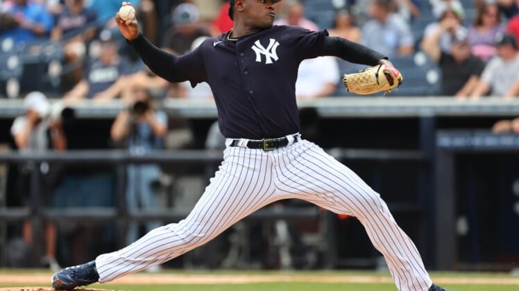 Apr 2, 2022; Tampa, Florida, USA;New York Yankees starting pitcher Luis Severino (40) throws a pitch during the first inning against the Atlanta Braves  during spring training at George M. Steinbrenner Field. Mandatory Credit: Kim Klement-USA TODAY Sports