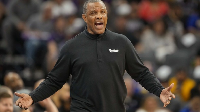 Apr 3, 2022; Sacramento, California, USA; Sacramento Kings interim head coach Alvin Gentry yells during the fourth quarter against the Golden State Warriors at Golden 1 Center. Mandatory Credit: Darren Yamashita-USA TODAY Sports