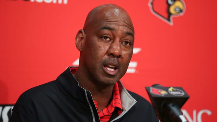 Danny Manning, who has served as a collegiate head or assistant coach for 15 years and is one of the premier players in college basketball history, has joined the University of Louisville men's basketball staff as associate head coach under the Cardinals' first-year head coach Kenny Payne.Manning02