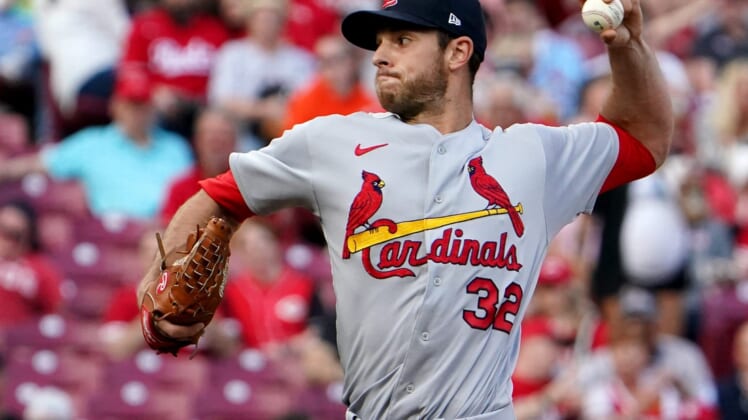 St. Louis Cardinals starting pitcher Steven Matz (32) delivers in the first inning during a baseball game against the Cincinnati Reds, Friday, April 22, 2022, at Great American Ball Park in Cincinnati.St Louis Cardinals At Cincinnati Reds April 22 4449
