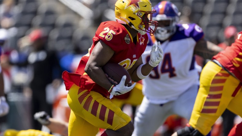 Apr 23, 2022; Birmingham, AL, USA; Philadelphia Stars running back Paul Terry (25) runs the ball against the Pittsburgh Maulers during the second half at Protective Stadium. Mandatory Credit: Vasha Hunt-USA TODAY Sports