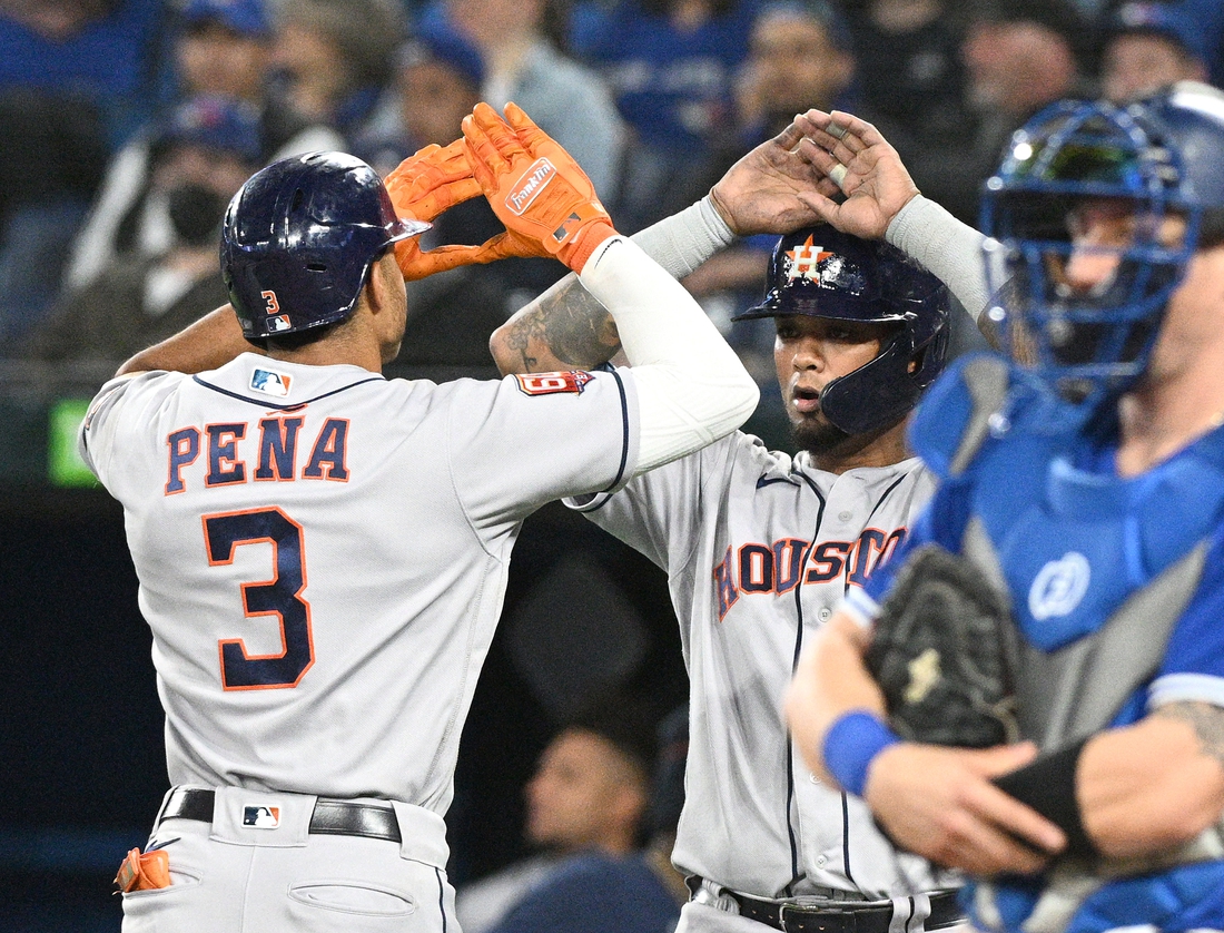 Astros, Blue Jays put offenses on display in Houston victory