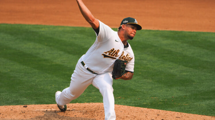 MLB: Wildcard-Chicago White Sox at Oakland Athletics