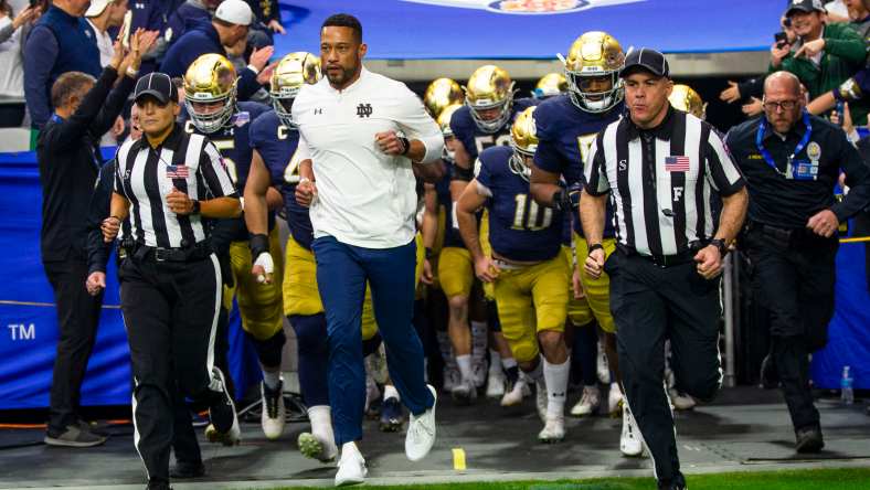 Notre-Dame-football-fiesta-bowl