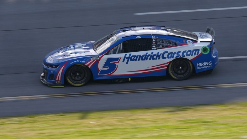 Apr 24, 2022; Talladega, Alabama, USA; NASCAR Cup Series driver Kyle Larson (5) races during the GEICO 500 at Talladega Superspeedway. Mandatory Credit: Jasen Vinlove-USA TODAY Sports