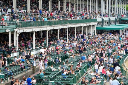 The crowd in the grandstands on opening night at Churchill Downs on Saturday, April 30, 2022

Openingnight10