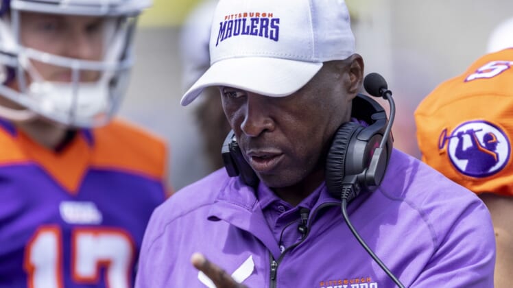 May 7, 2022; Birmingham, AL, USA; Pittsburgh Maulers head coach Kirby Wilson works with his team during the first half at Protective Stadium. Mandatory Credit: Vasha Hunt-USA TODAY Sports