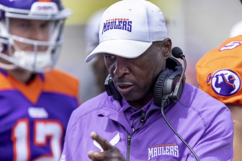 May 7, 2022; Birmingham, AL, USA; Pittsburgh Maulers head coach Kirby Wilson works with his team during the first half at Protective Stadium. Mandatory Credit: Vasha Hunt-USA TODAY Sports