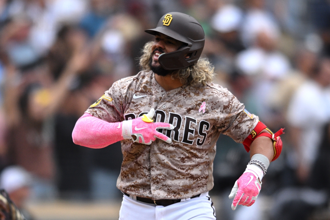 Padres, Behind Walk-off Homer from Alfaro, Take Marlins Series in Dramatic  Fashion - Times of San Diego