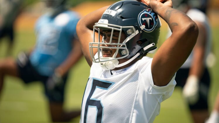 Titans wide receiver Treylon Burks (16) stretches during a Rookie Mini-Camp practice at Saint Thomas Sports Park Friday, May 13, 2022, in Nashville, Tenn.Nas Titans Rookies 002