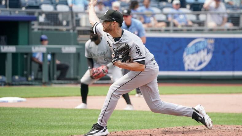 May 17, 2022; Kansas City, Missouri, USA; Chicago White Sox relief pitcher Joe Kelly (17) delivers a pitch against the Kansas City Royals in the seventh inning at Kauffman Stadium. Mandatory Credit: Denny Medley-USA TODAY Sports