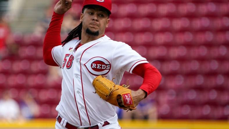 Cincinnati Reds starting pitcher Luis Castillo (58) delivers in the first inning during a baseball game against the Chicago Cubs, Wednesday, May 25, 2022, at Great American Ball Park in Cincinnati.

Chicago Cubs At Cincinnati Reds May 254 0022