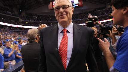 Phil Jackson advising Los Angeles Lakers in head coaching search