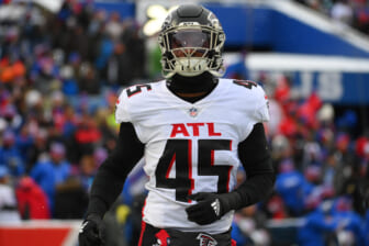 Atlanta Falcons ‘failed’ to find Deion Jones trade partner, likely to stay in 2022