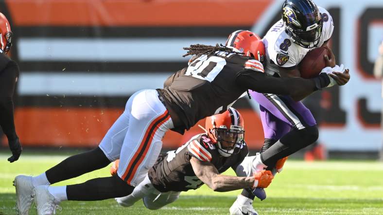 Cleveland Browns, Jadeveon Clowney