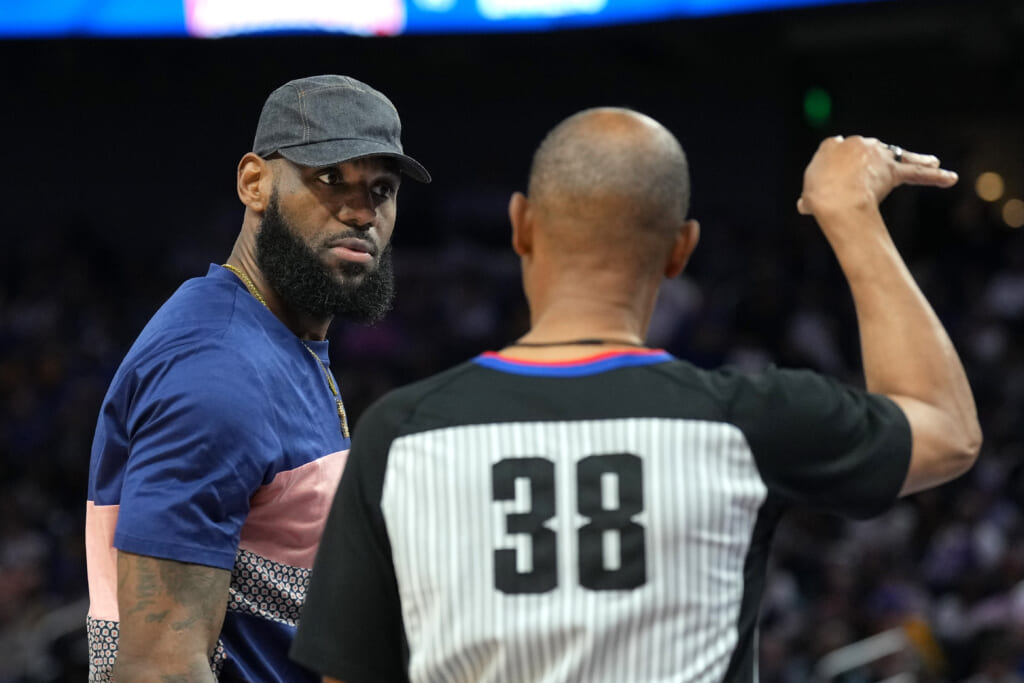 Phil Jackson Pushing For A LeBron James Trade From The Los Angeles Lakers?