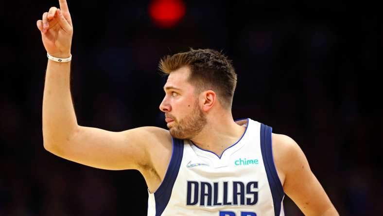 NBA: Playoffs-Dallas Mavericks at Phoenix Suns