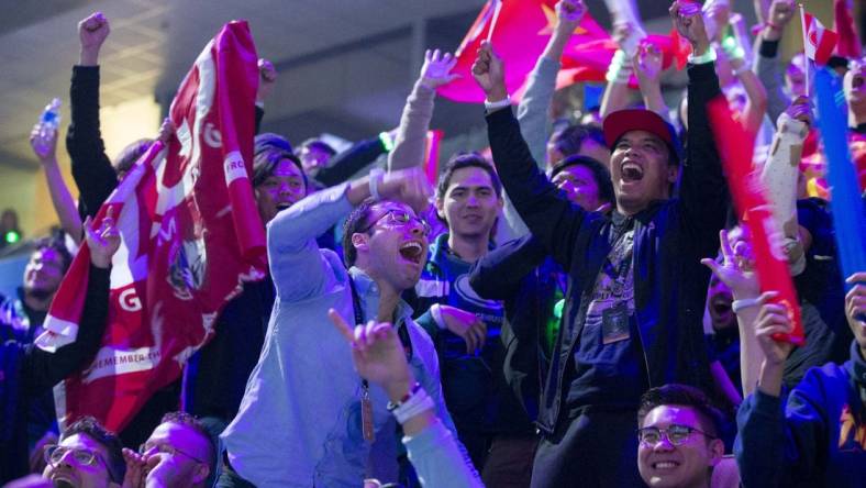 Aug 25, 2018; Vancouver, British Columbia, CAN; Fans watch as Team Evil Geniuses  plays Team LGD in the lower bracket final of the International Dota 2 Championships at Rogers Arena in Vancouver.  The championships are eSports largest annual tournament with approximately $25 million U.S. in prize money to be awarded.  Dota 2 is a free 10-player online video game with two teams of players from all over the world competing against one another in each game. Mandatory Credit: Bob Frid-USA TODAY Sports